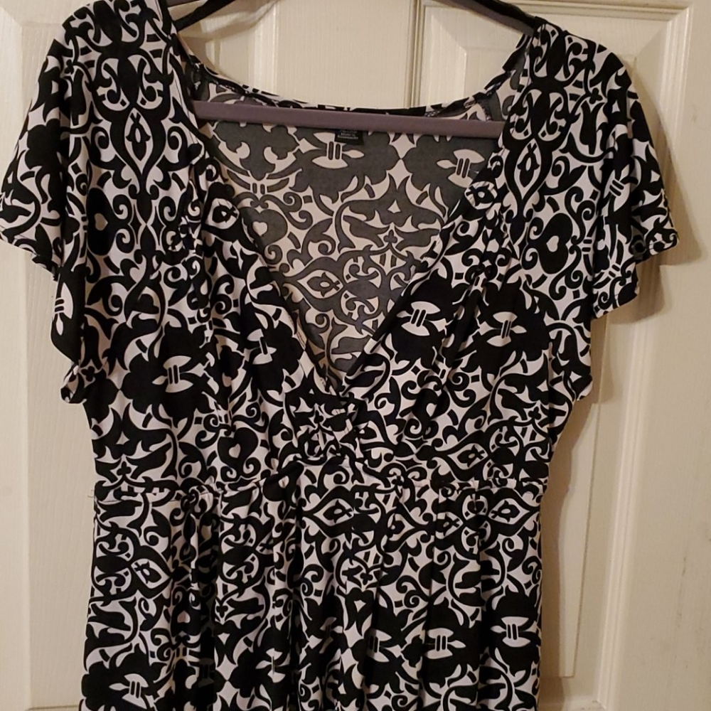 XL Rhapsody Black and White Dress